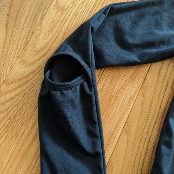 Gymshark long sleeve crop top, Size XS - Picture 3 of 6